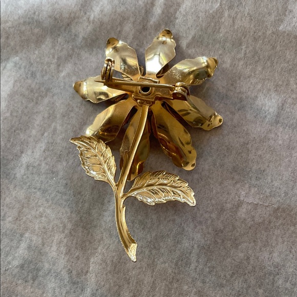 Vintage Gold and Pink Flower Brooch - Picture 3 of 4